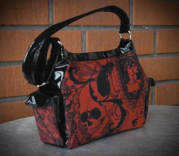 red skull bag