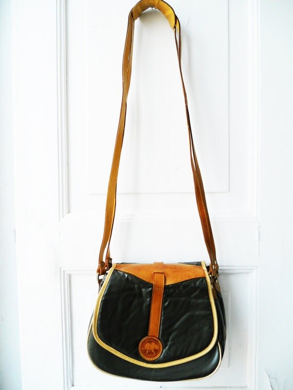 Vintage Hunting WORLD green/tan leather Bag by vintageladolcevita