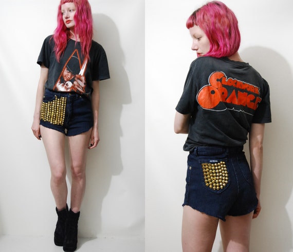 90s denim shorts outfit