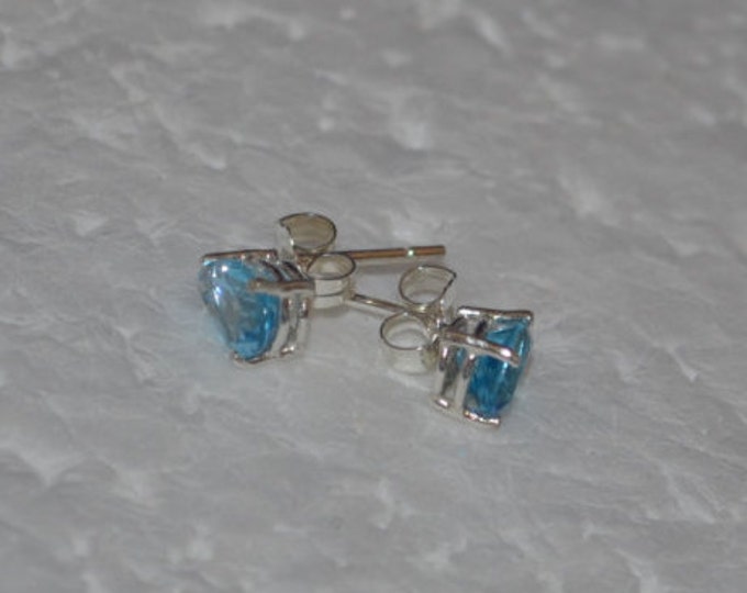 Swiss Blue Topaz Studs, 7x5mm Pear, Natural, Set in Sterling Silver E601