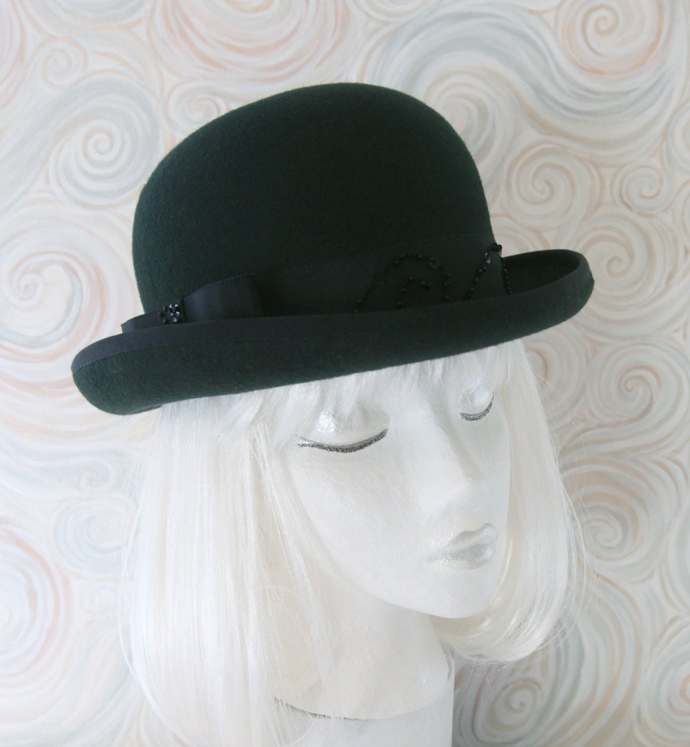 Green Bowler Ladies' Wool Felt Hat Derby with Beads