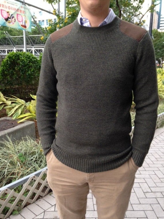 Items similar to Pure WOOL MEN'S Sweater in Heather Deep Green; Made ...