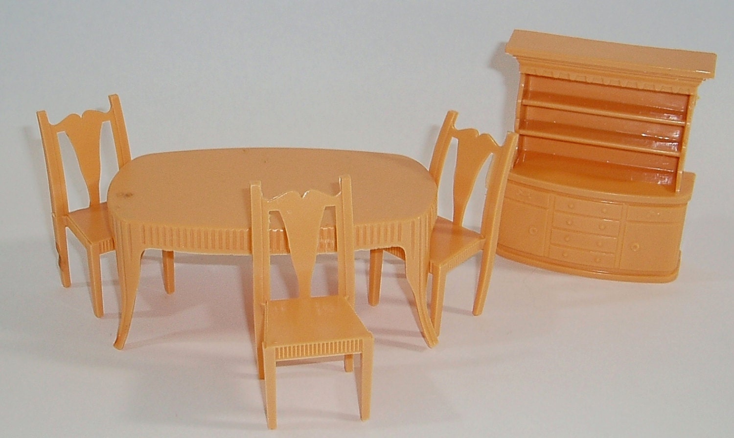 Dollhouse furniture from the 50s! 5 piece Superior brand dining room