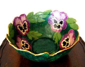 Vintage Handmade Papier Mache Pansy Bowl