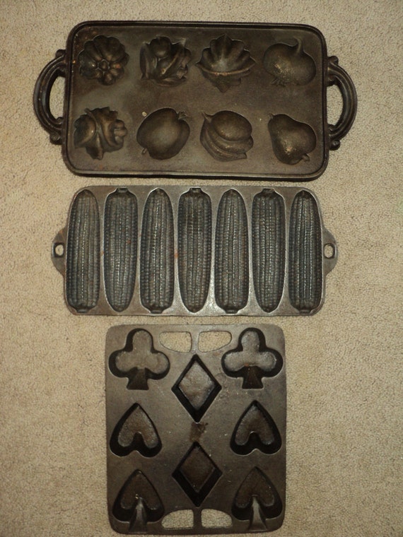 3 Vintage Cast Iron Metal Cooking Molds Decorative and