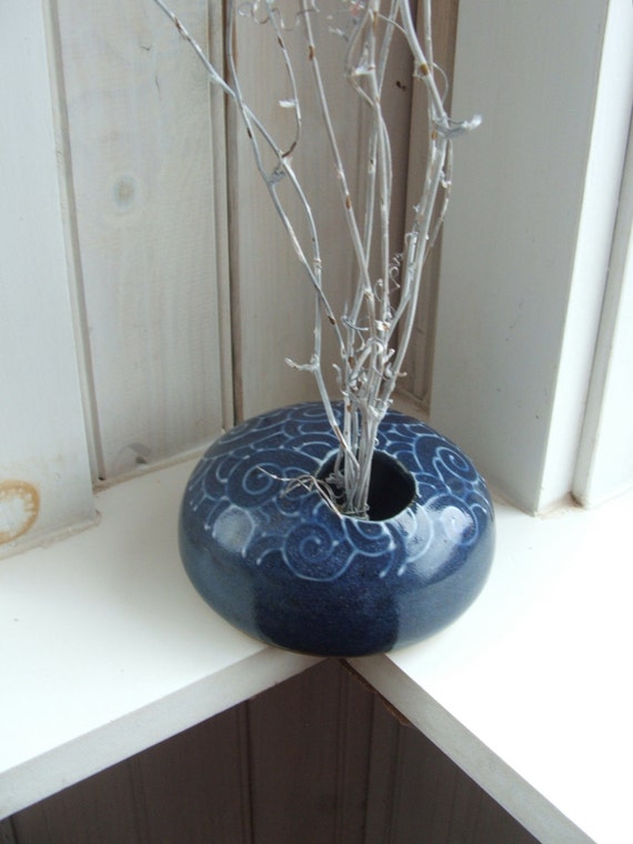 Ikebana handmade pottery vase with flower frog