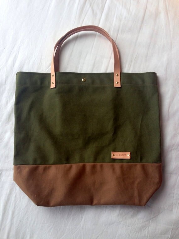 Military green canvas tote