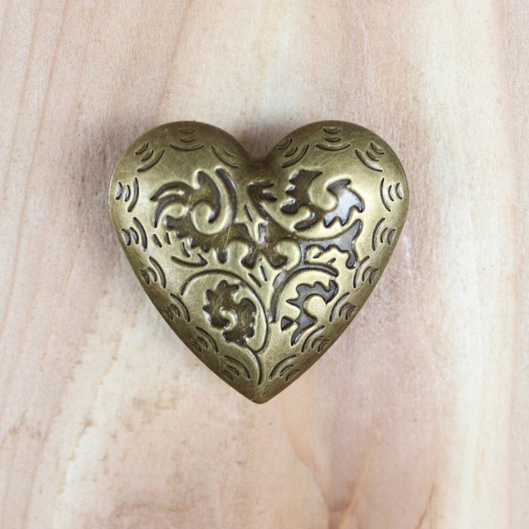 Heart Drawer Knobs Decorative Knobs with pattern in by DaRosa