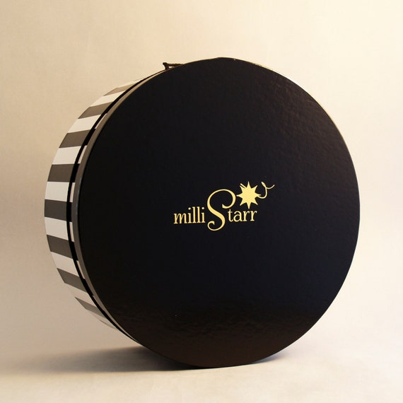 RESERVED // Hat Box 16 Round. Travel Hatbox. Hat