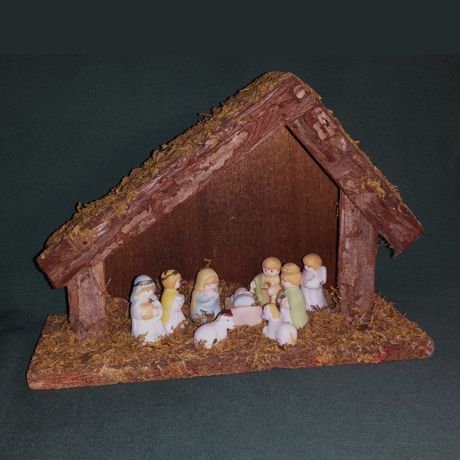 Vintage Handmade Nativity Scene / Handmade & Vintage Wooden