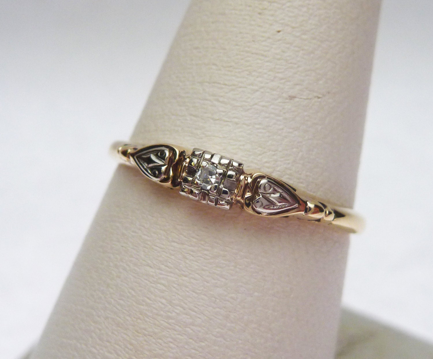 14k Keepsake Diamond Promise Ring