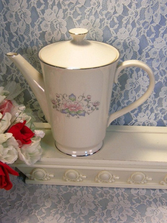 Vintage Lenox China Charleston Coffee Pot or Teapot 5 Cup