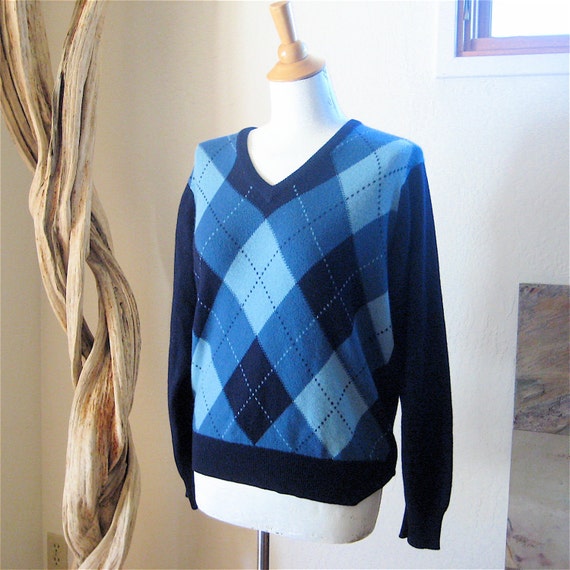 Vintage Scottish Cashmere Argyle Sweater V-Neck by elansolete