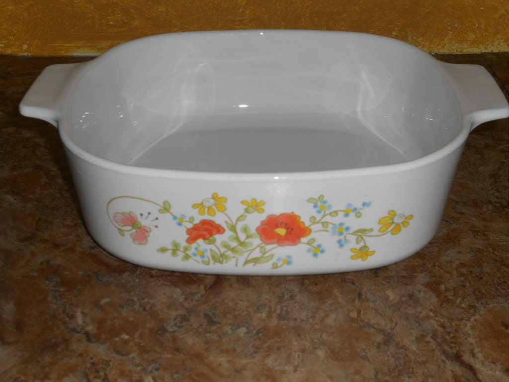 Corningware 2 Quart Baking DishWildflower Pattern
