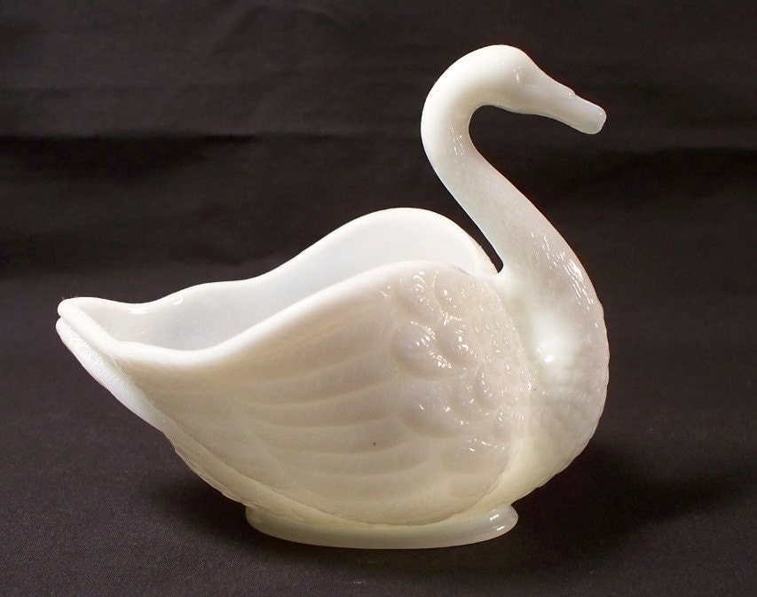 Vintage Imperial Glass Milk Glass Swan Dish by SuesAntiqWonderland