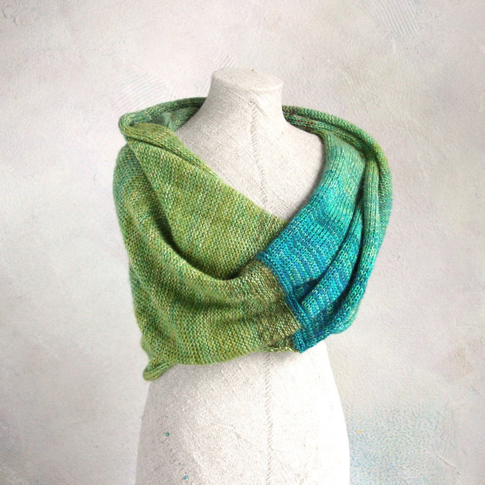 Kelp Forest knit throw blanket super chunky by WrapturebyInese