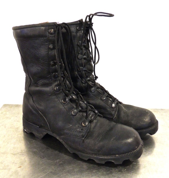 vintage black combat boots 1960s Vietnam-era black by mkmack