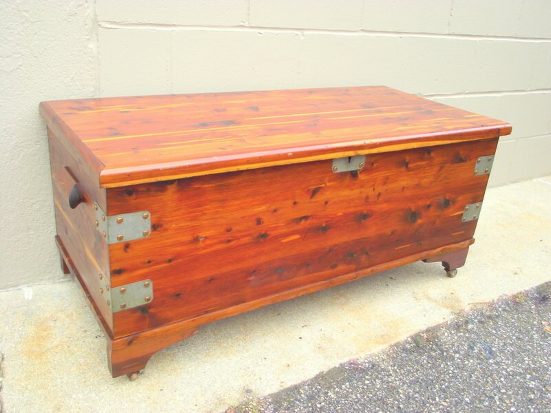 Rolling Solid Cedar Chest Storage Trunk Coffee Table Rustic