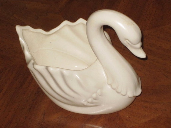 Vintage White USA Swan Planter