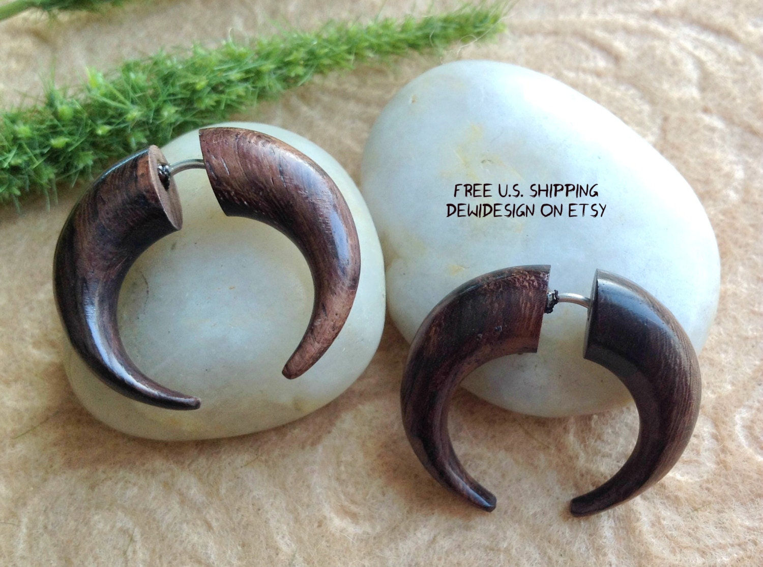Fake Gauge Earrings Small Pincher Sono Wood