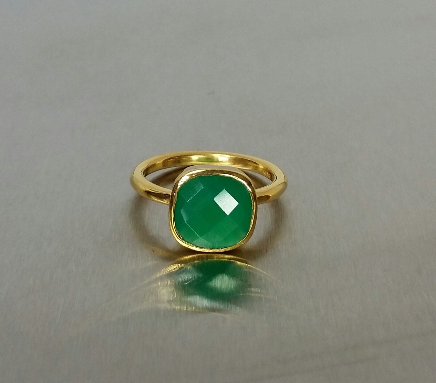 green onyx ring meaning