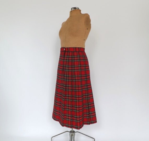 Vintage 1970s Red Black Tartan Plaid Midi Pleated Skirt