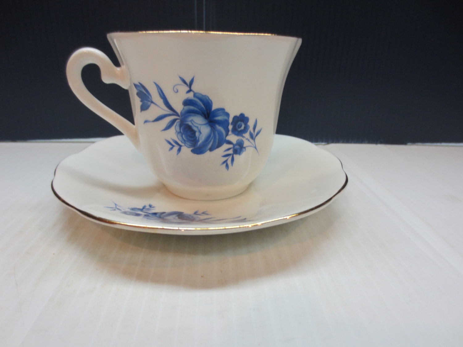 Vintage Elizabethan Fine Bone China England Teacup and Saucer