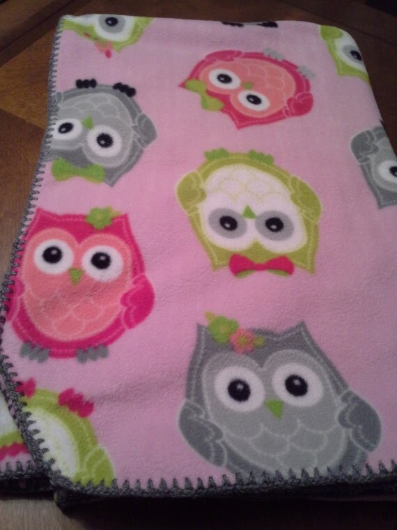 Owl Double Fleece Blanket Choice of pink or by TonisTreasureBarn