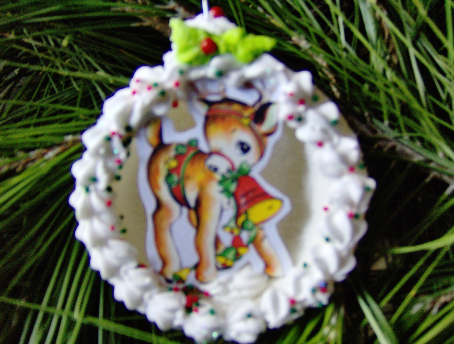 Sweet adorable reindeer real icing and sugar ornament, gift idea, gift tie-on, for stockings, table place settings, new baby gift!