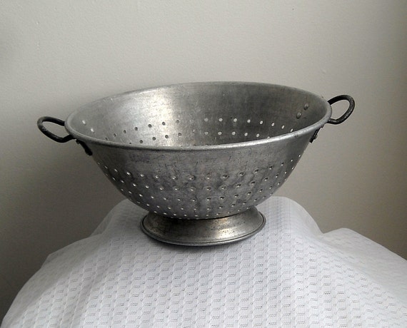 Wear Ever Aluminum Colander Vintage