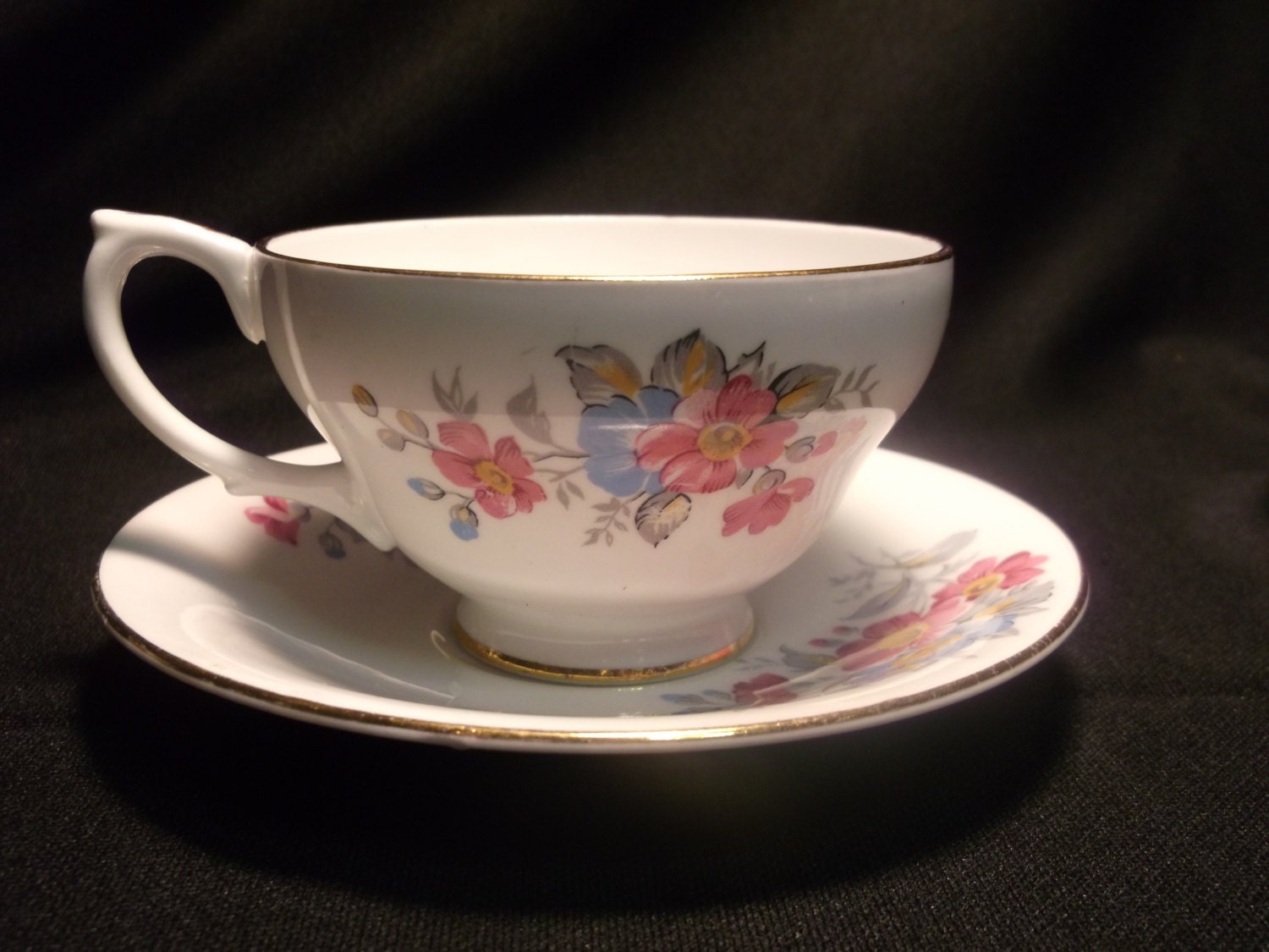 Clarence Fine Bone China Made in England by BarbeesTreasures