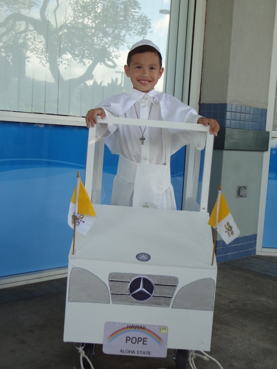Pope Francis Costume Imgkid Has Pope Francis Costume Imgkid Has