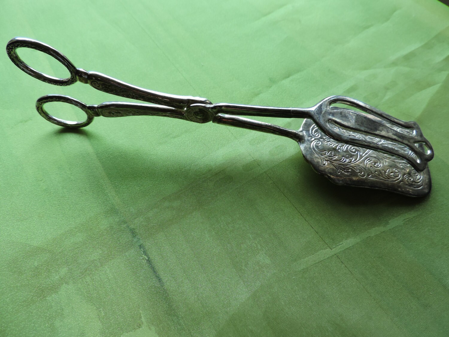 Silver Plate Serving Tongs Decorative Pattern Haute Juice
