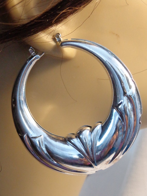 VINTAGE 80s Silver Tone Hoop Earrings Puffed Hoop Earrings