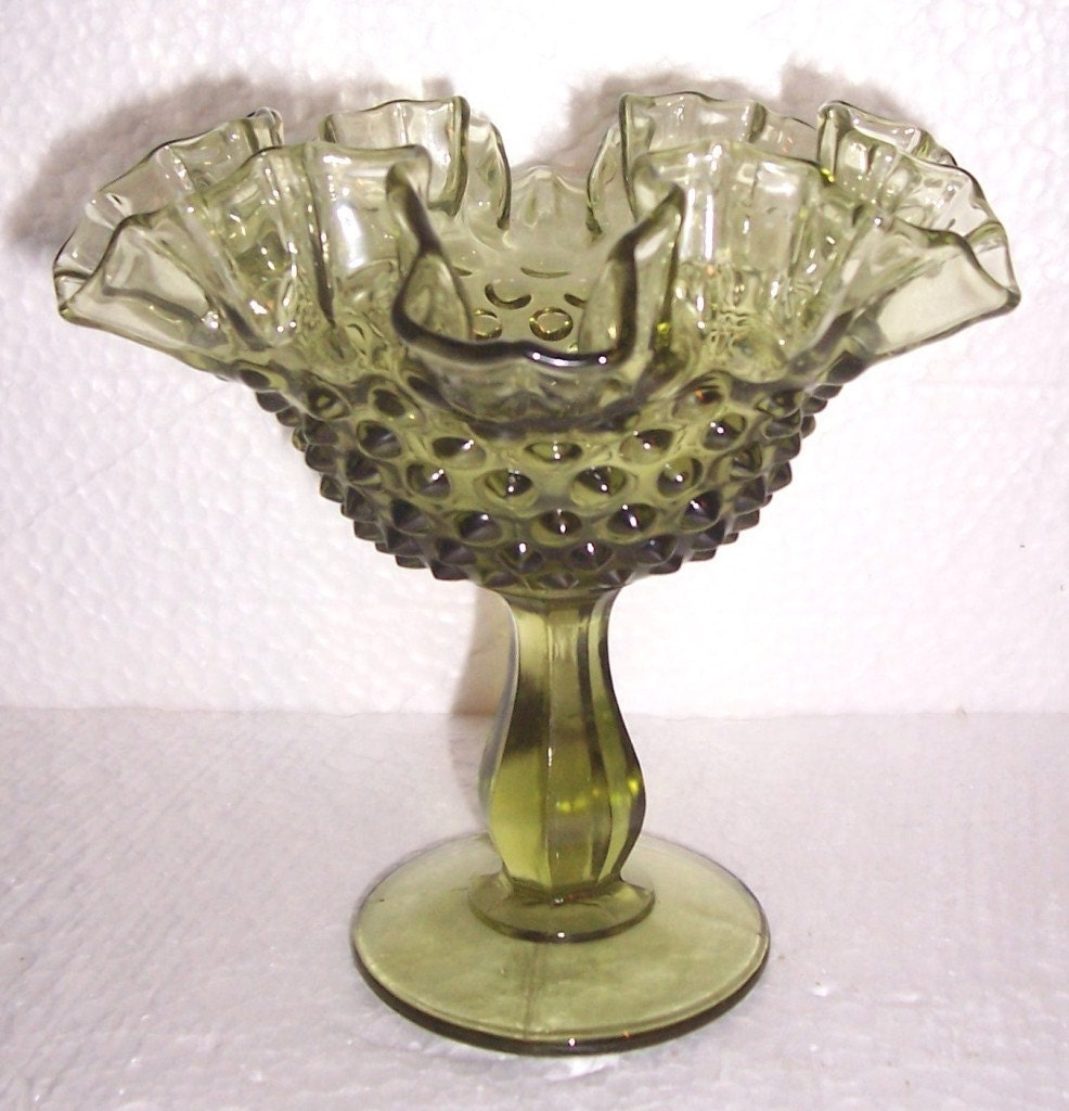 Rare Fenton Green Hobnail Ruffled Collectible Glass Art
