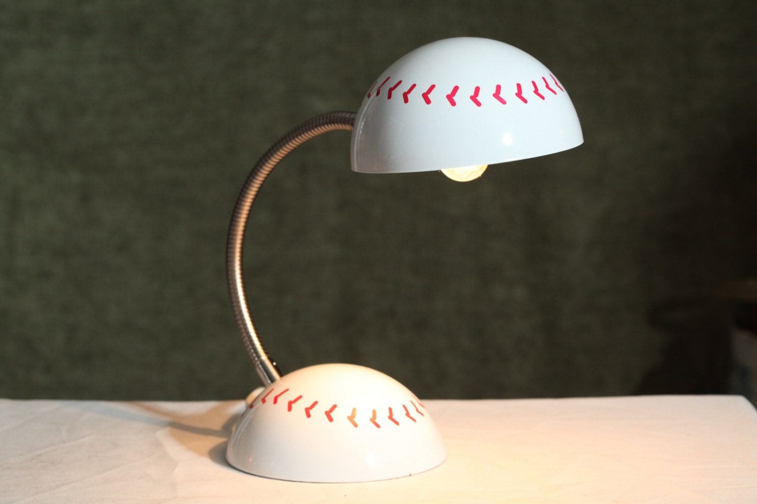 BASEBALL Themed LAMP Office Desk Child's Room SPORTS
