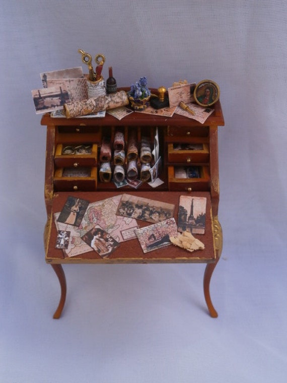 Miniature desk.