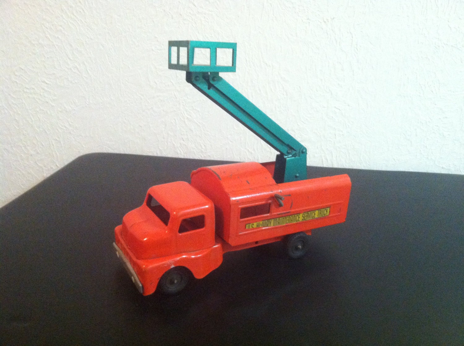 structo toy truck