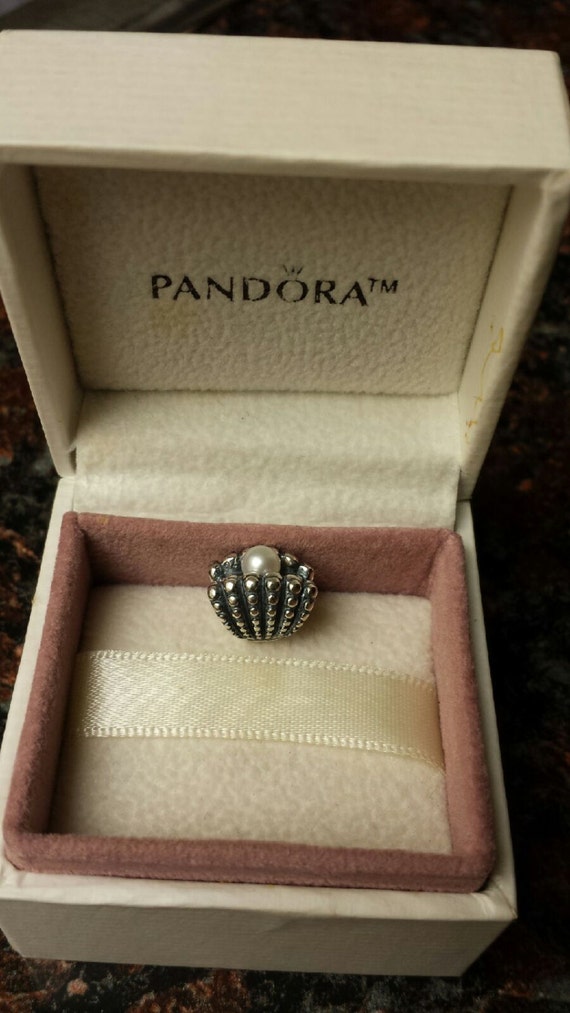 authentic pandora seashell charm with pearl 791134P sterling