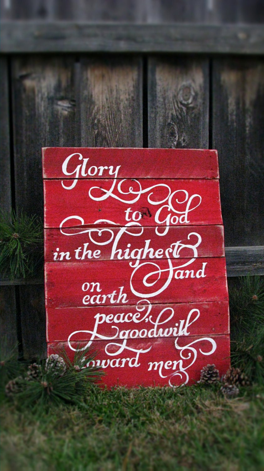 by letters signs of hand sign Luke pallet 2 Hand Red and Christmas painted white 14