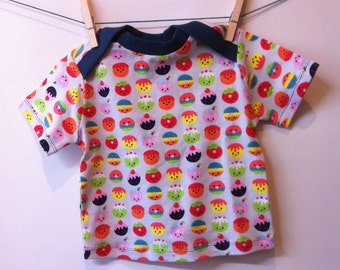 T-shirt short sleeves with envelope closure, trimmed with fabric, mt 80