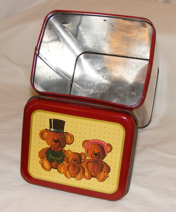 teddy bear in a tin