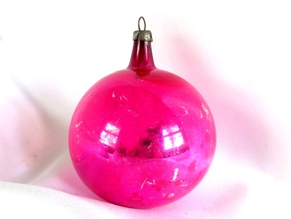vintage christmas ornament plain hot pink by bythewaysidexmas vintage christmas ornament plain hot pink by bythewaysidexmas