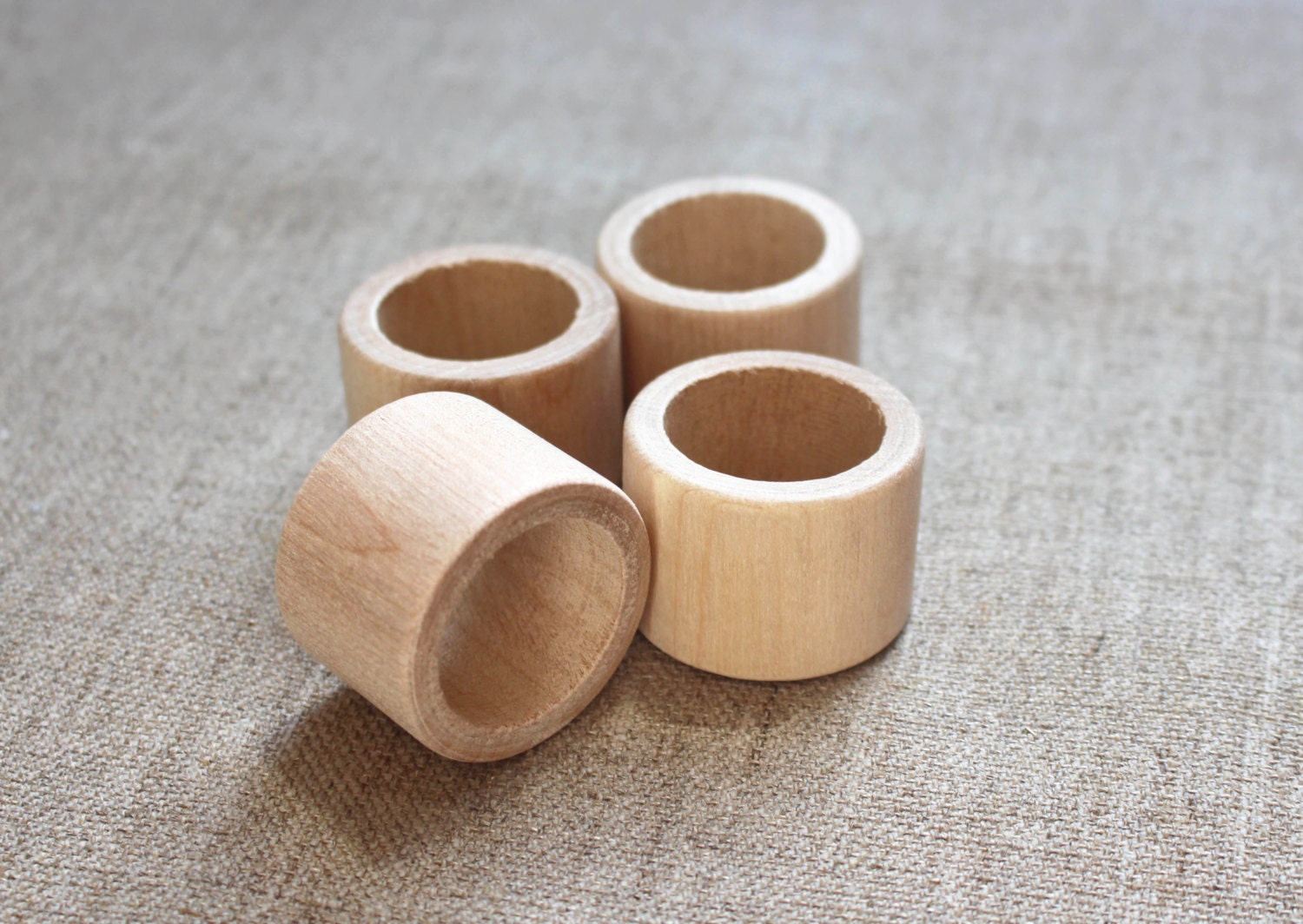 4 Natural Wood Napkin Rings