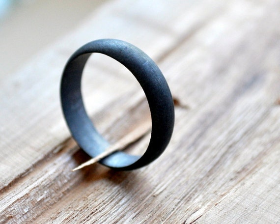 Men's Oxidized Sterling Silver Wedding Band. 5mm Black-Grey Ring ...