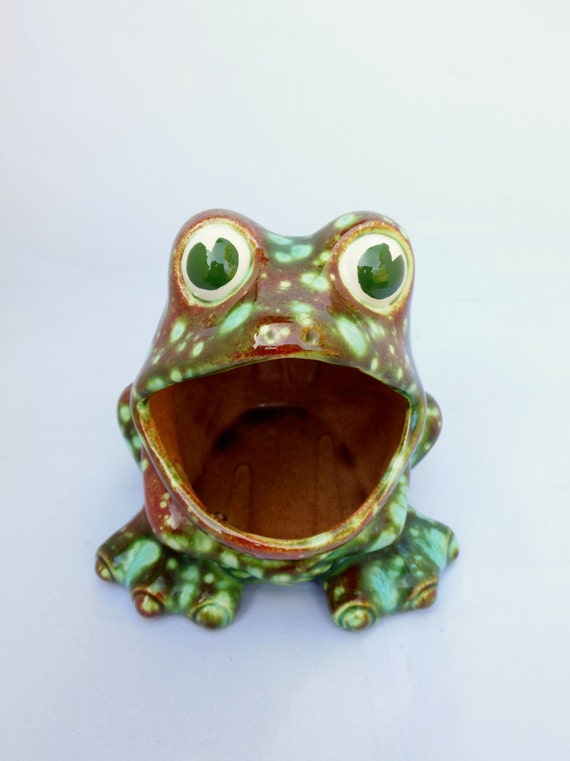 tiny ceramic frog