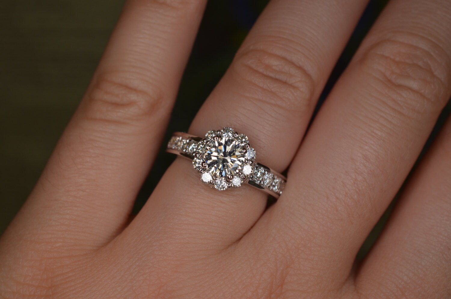 FlowerShaped Diamond Wedding Ring 18K White Gold