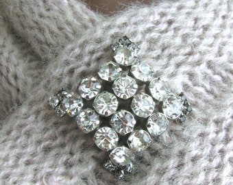 Vintage Rhinestone Brooch, 1950's Jewelry, Rhinestone Jewelry, Bridal Jewelry