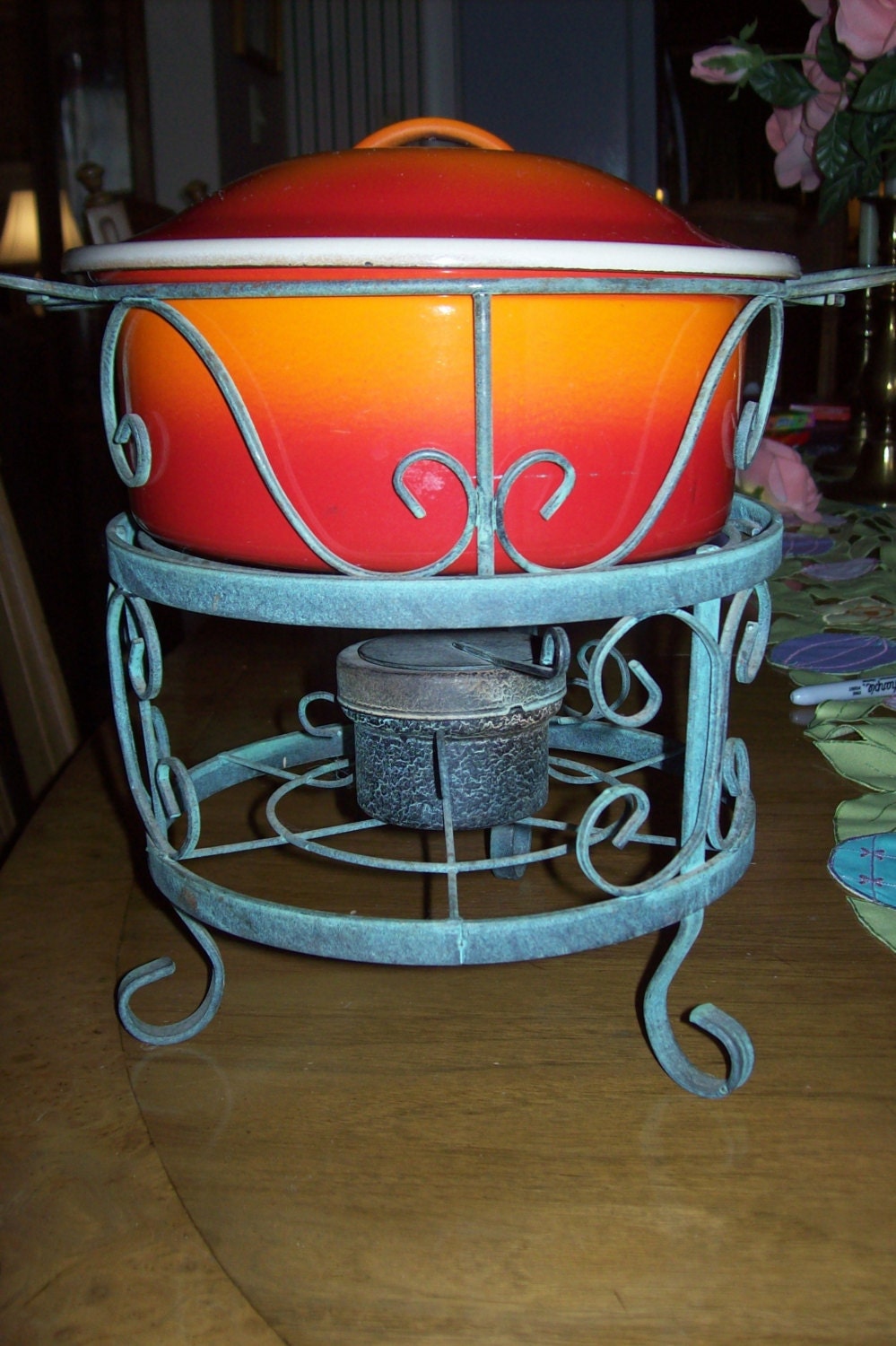 Vintage fondue 2 qt ceramic pot w wrought iron base. sterno or
