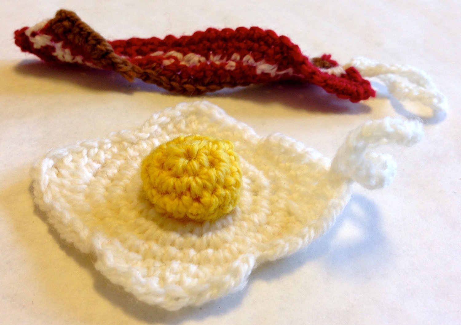 Bacon and Sunny Side Up Egg Novelty Crocheted Ornament Set - Perfect Gift for Chefs/Cooks, Bacon-lovers, Retro Diners